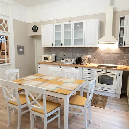 Kispolgár Apartamento